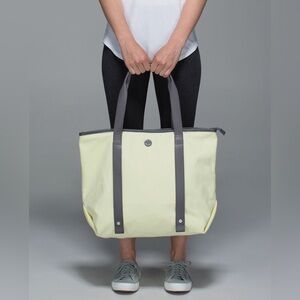 Lululemon Summer Lovin' Tote Zest / Slate - Beach Travel Yoga Gym Office Bag
